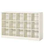 オープンタイプの棚があるシューズボックス