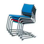 �ő�4�r�܂Őςݏd�˂邱�Ƃ��ł��܂��B
